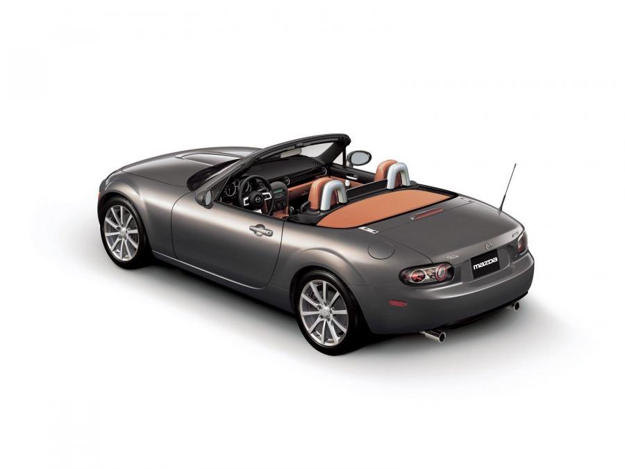  Mazda MX-5 Roadster Coupe 2006 года  (фото 14 из 212)